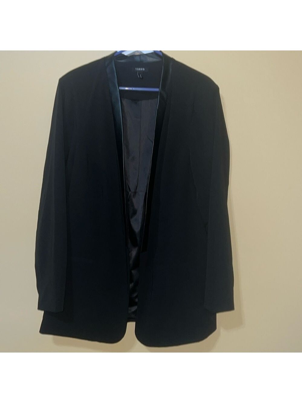 TORRID back lined open front jacket. Faux leather trim. Size 4.